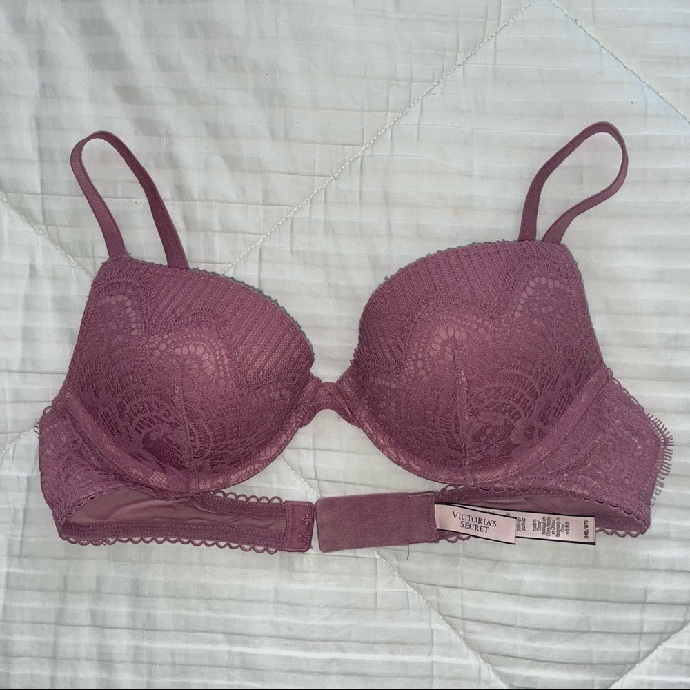 Lace Victoria’s Secret Push-up Bra